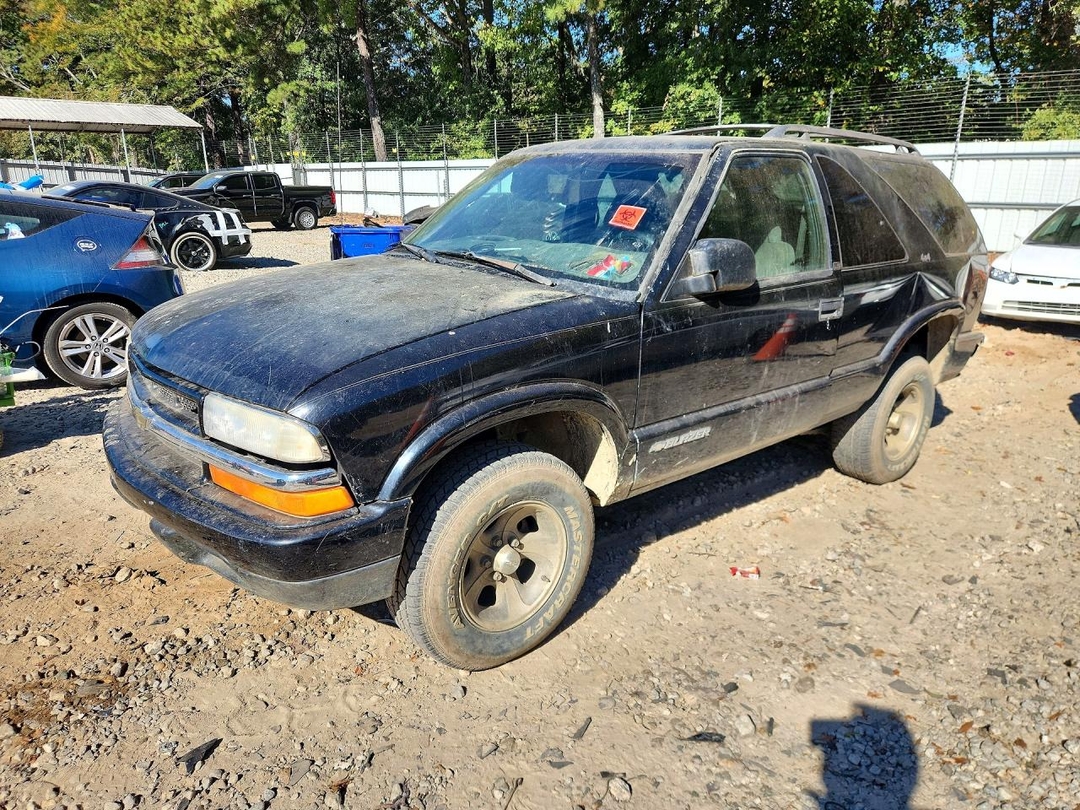 Vue de 2001 CHEVROLET BLAZER, angle 1