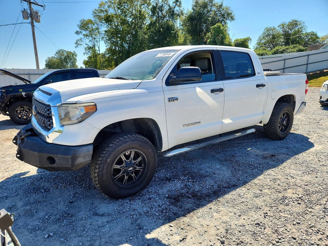 منظر 2021 TOYOTA TUNDRA SR5، زاوية 1