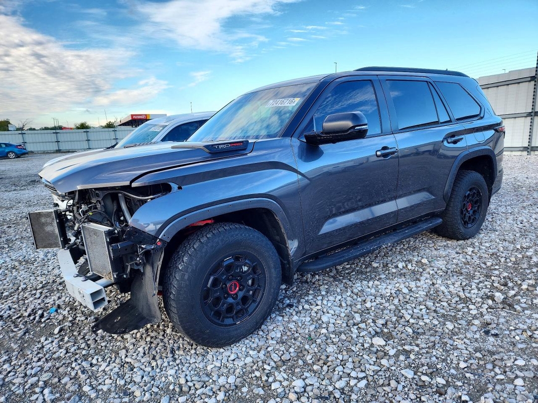 Вид 2024 TOYOTA SEQUOIA TRD PRO, угол 1