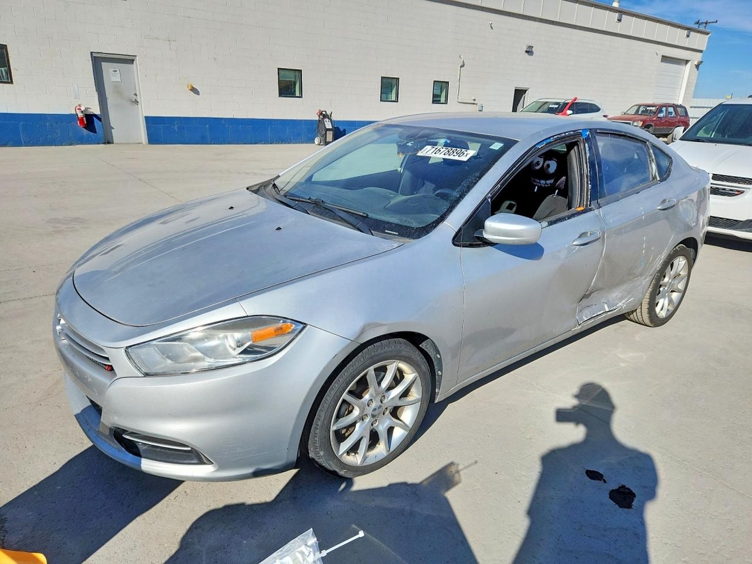 منظر 2013 DODGE DART SXT، زاوية 1