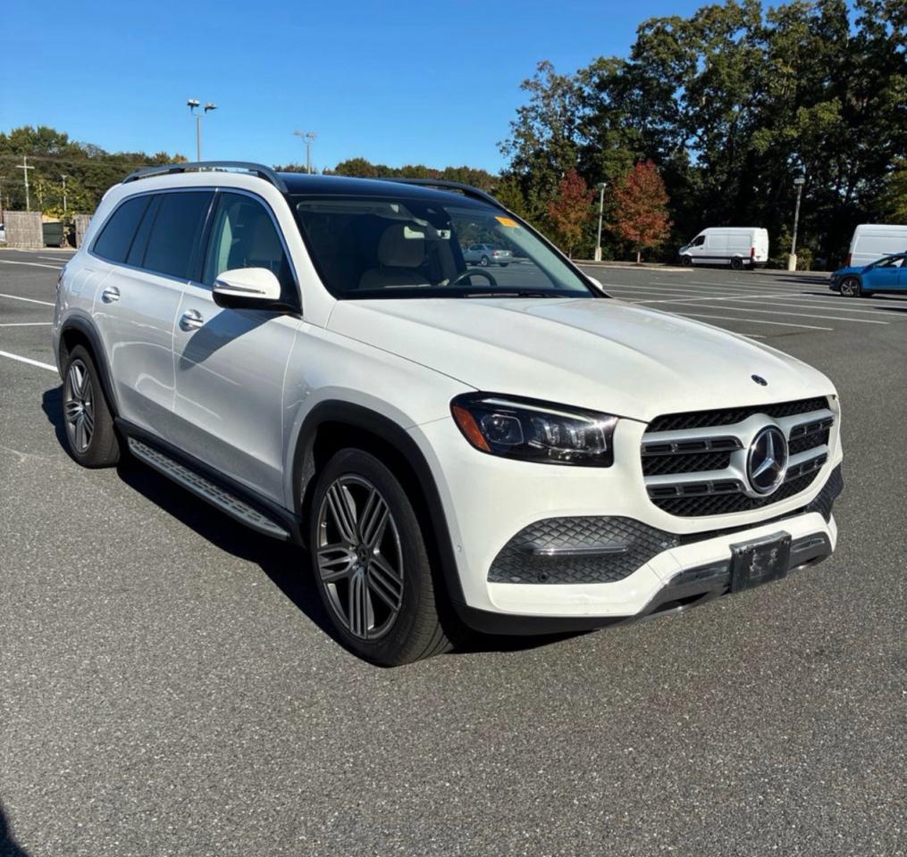 Vue de 2020 MERCEDES-BENZ GLS 450 4MATIC, angle 1