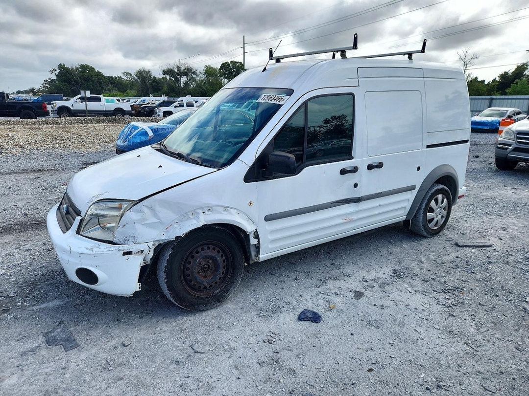 Vue de 2012 FORD TRANSIT CONNECT XLT, angle 1