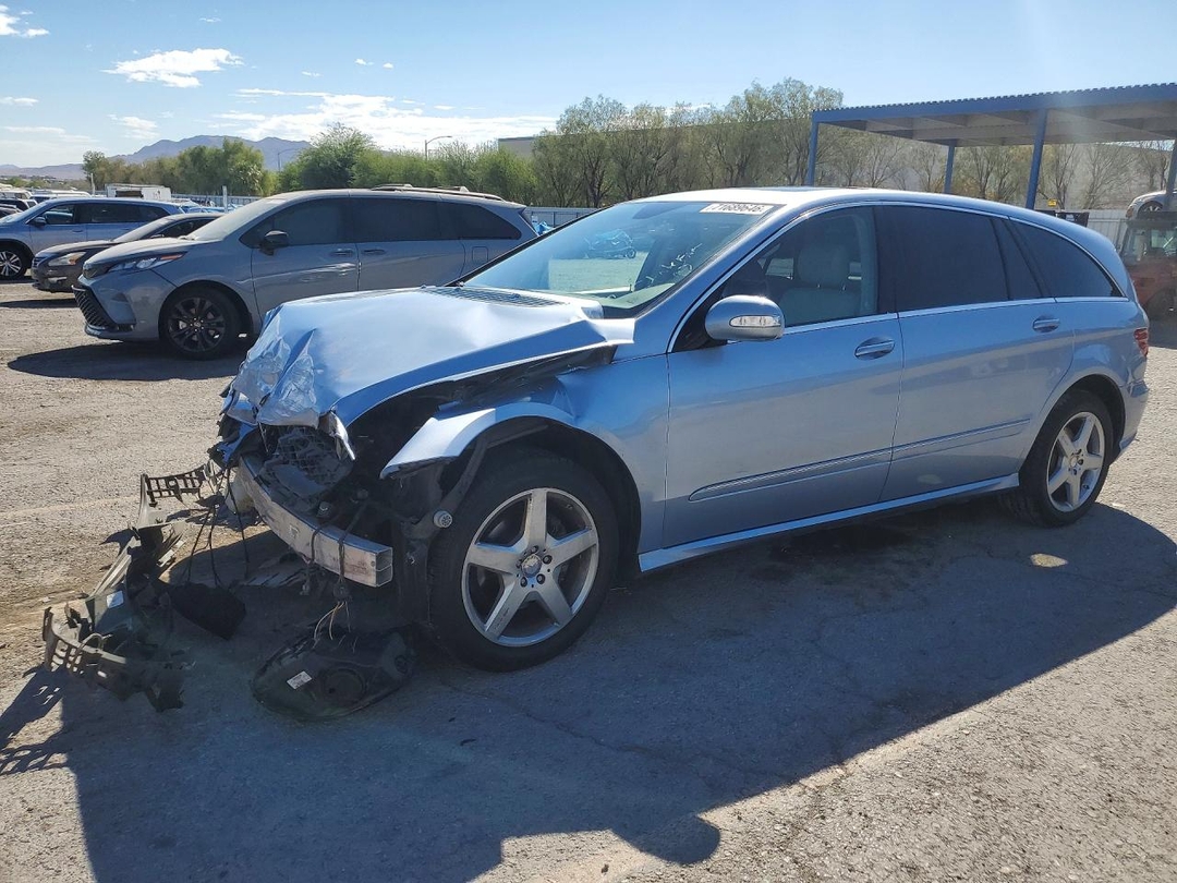 Vue de 2010 MERCEDES-BENZ R 350 4MATIC, angle 1