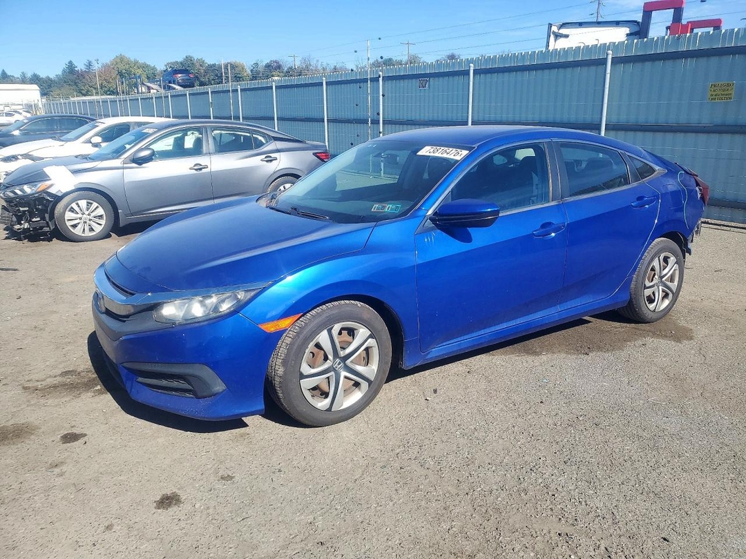 Vue de 2017 HONDA CIVIC LX, angle 1