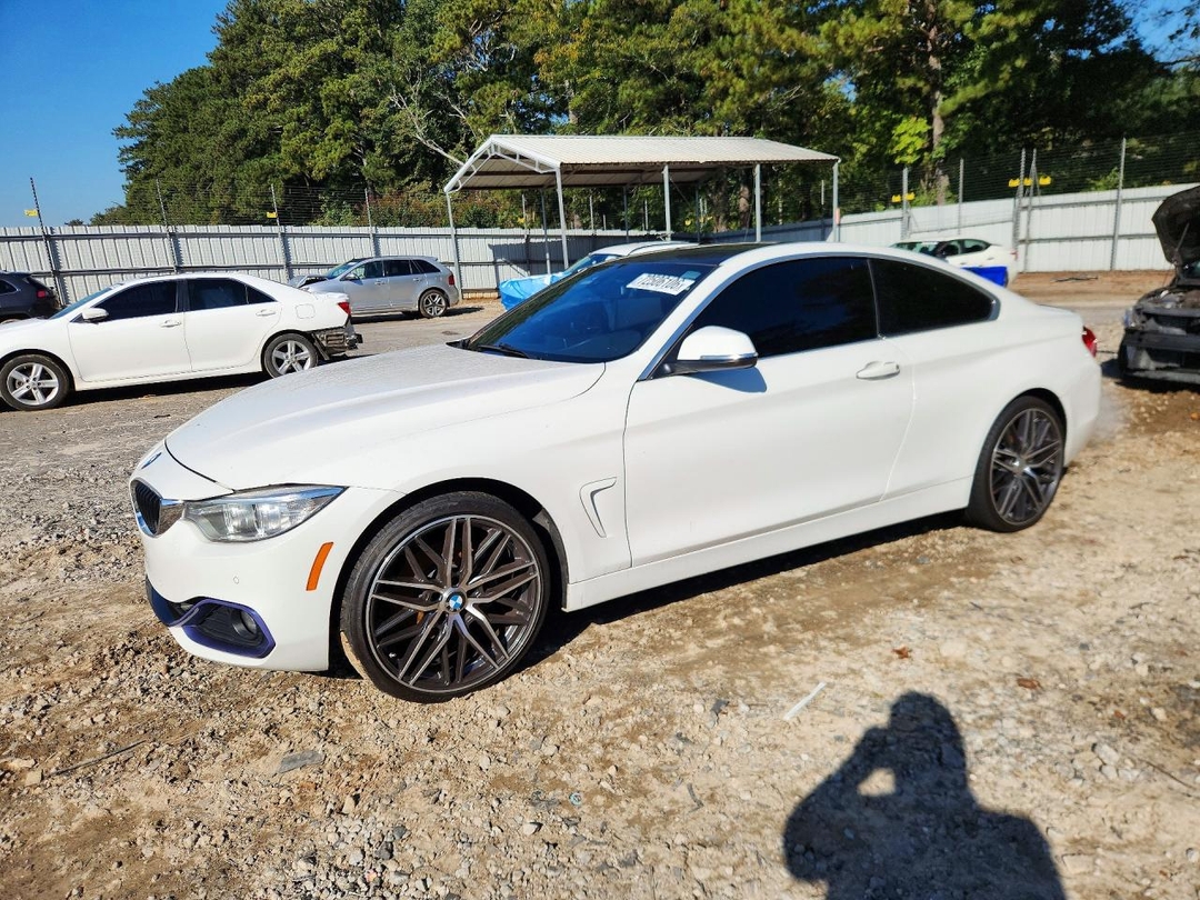 Vista de 2017 BMW 430XI, ángulo 1