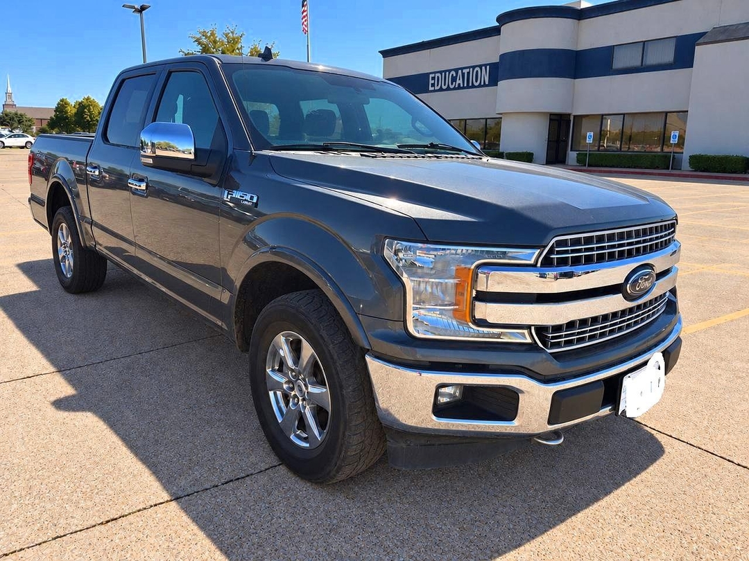 Vista de 2018 FORD F150 SUPERCREW, ángulo 1