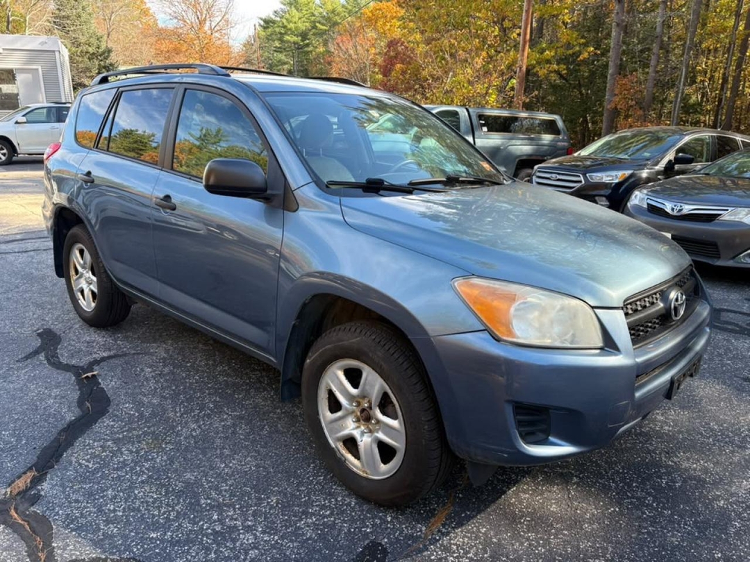 منظر 2010 TOYOTA RAV4 BASE، زاوية 1