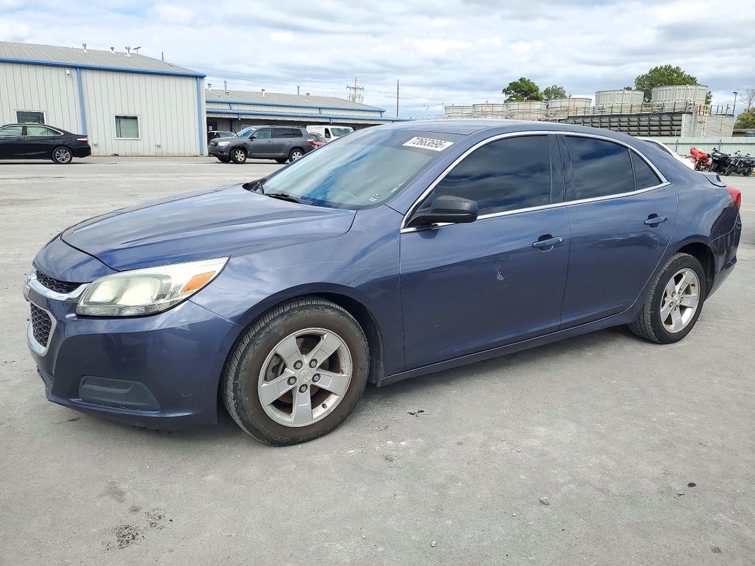 Вид 2015 CHEVROLET MALIBU LS, угол 1