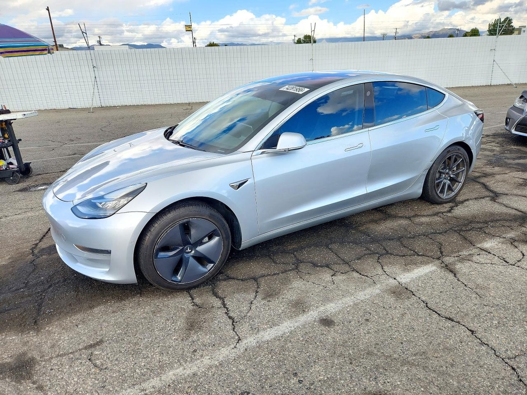 2018 TESLA MODEL 3 view, angle 1