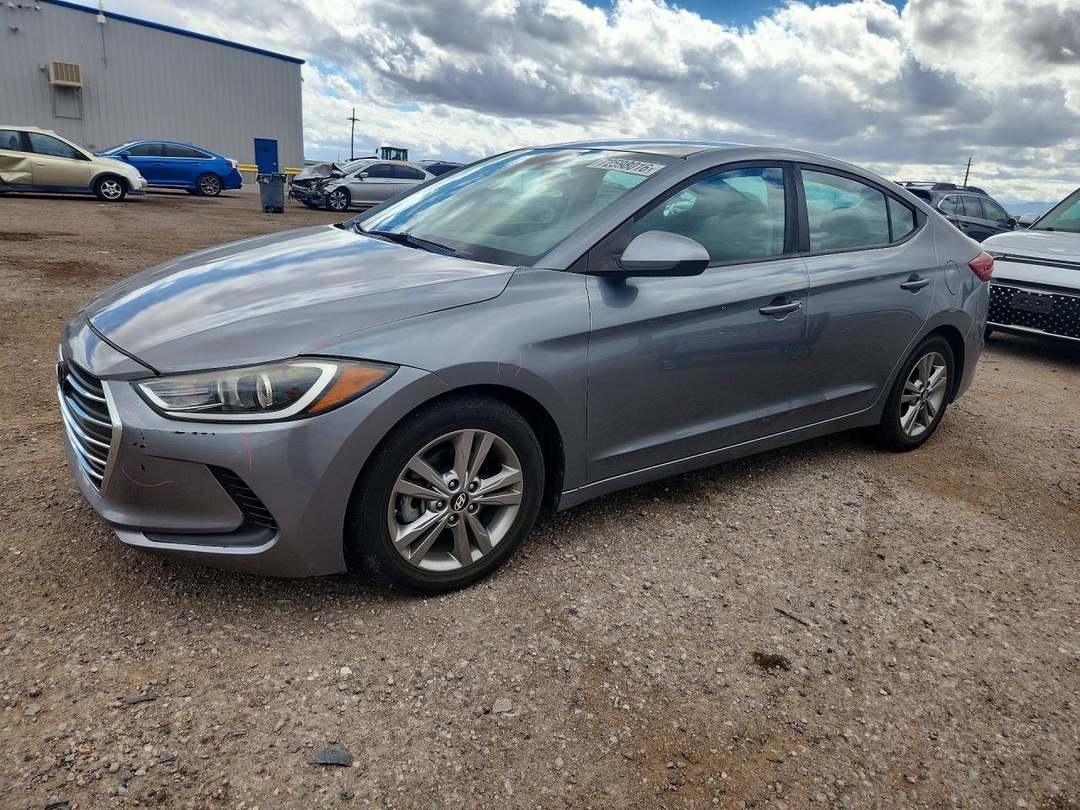 Vue de 2018 HYUNDAI ELANTRA SEL, angle 1