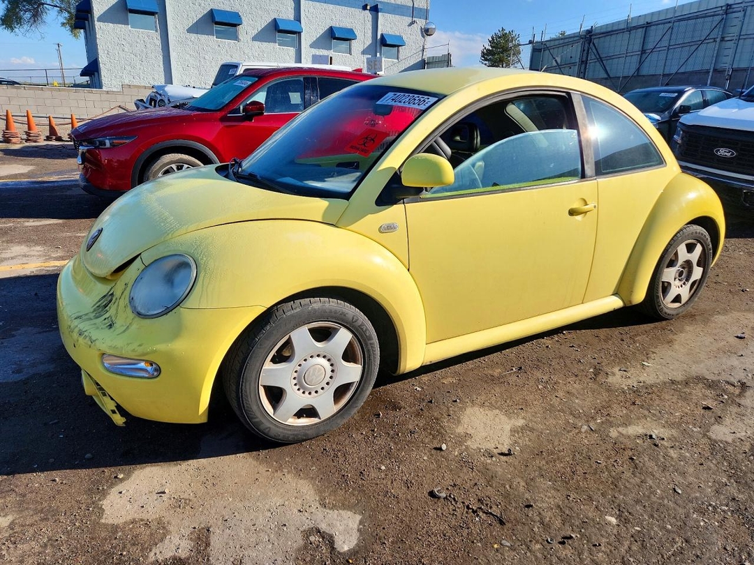 Vue de 1999 VOLKSWAGEN NEW BEETLE GLS, angle 1