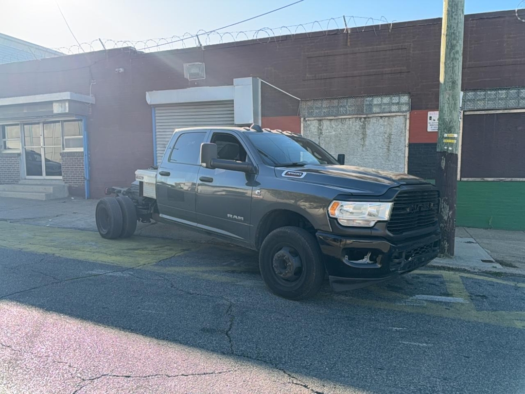 Vedere 2022 RAM 3500, unghi 1
