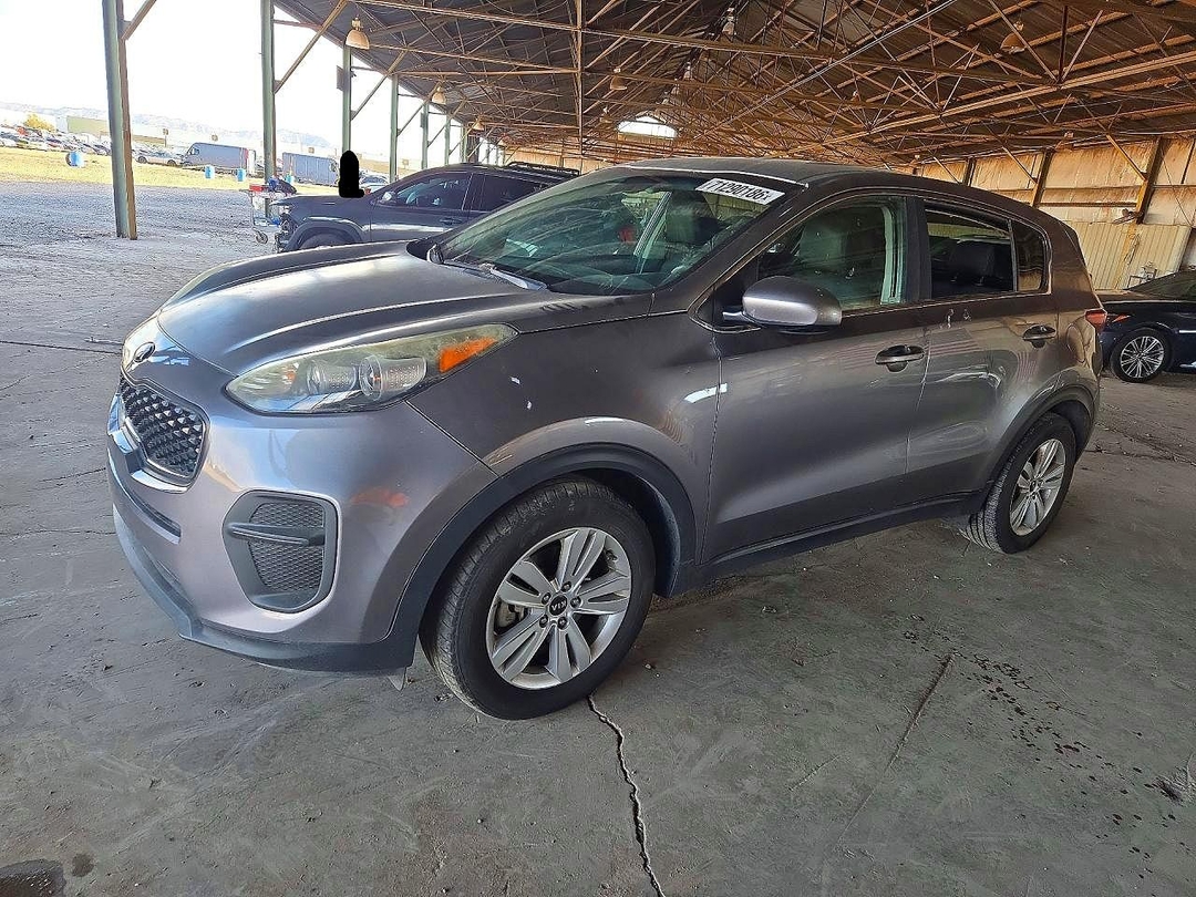 Вид 2019 KIA SPORTAGE LX, угол 1