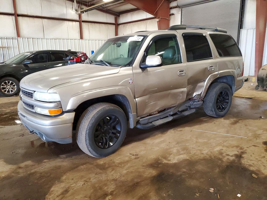 Вид 2003 CHEVROLET TAHOE K1500, угол 1