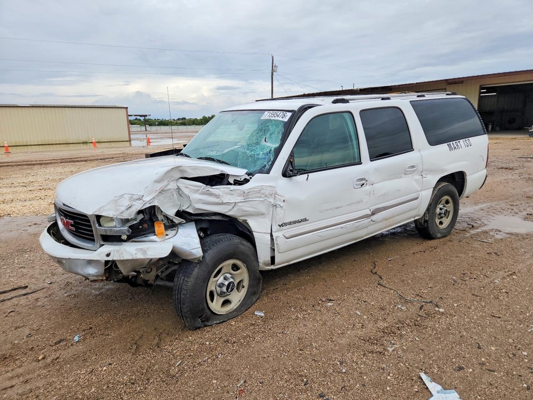 Vue de 2004 GMC YUKON XL C1500, angle 1
