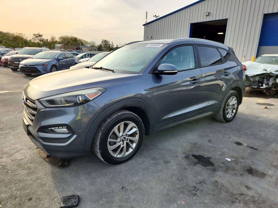 Vue de 2016 HYUNDAI TUCSON ECO, angle 1