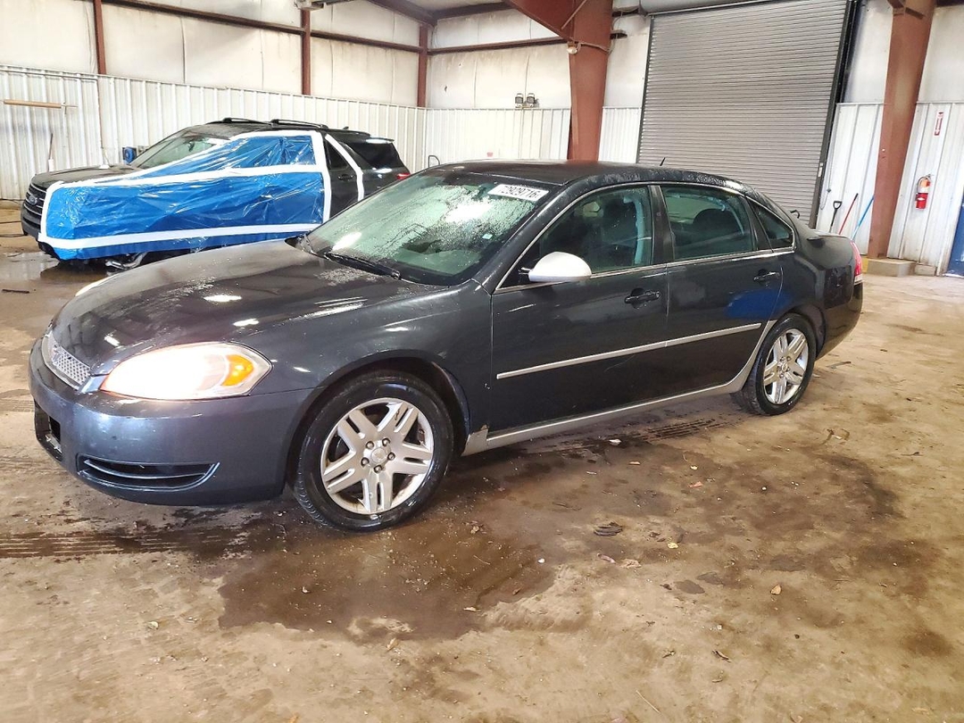 Vista de 2013 CHEVROLET IMPALA LT, ángulo 1