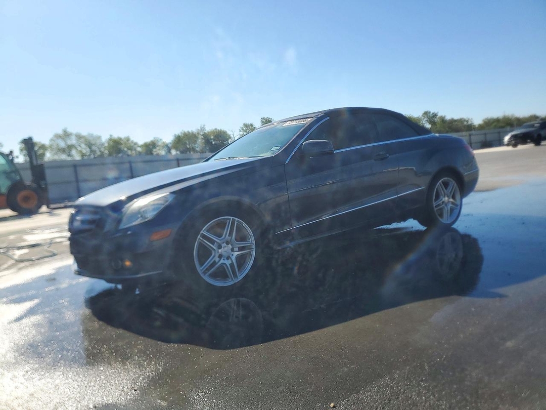 منظر 2011 MERCEDES-BENZ E 350، زاوية 1