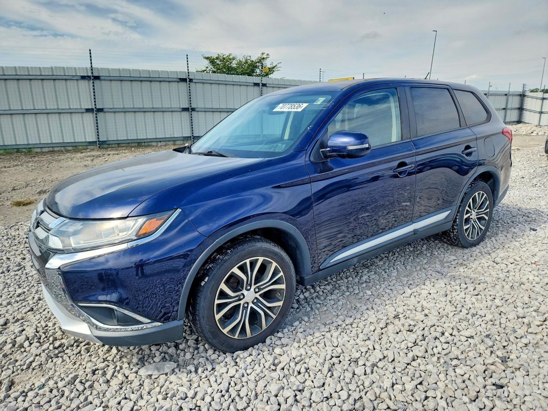 Вид 2016 MITSUBISHI OUTLANDER SE, угол 1