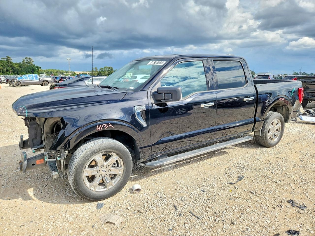 Вид 2021 FORD F150 SUPERCREW, угол 1