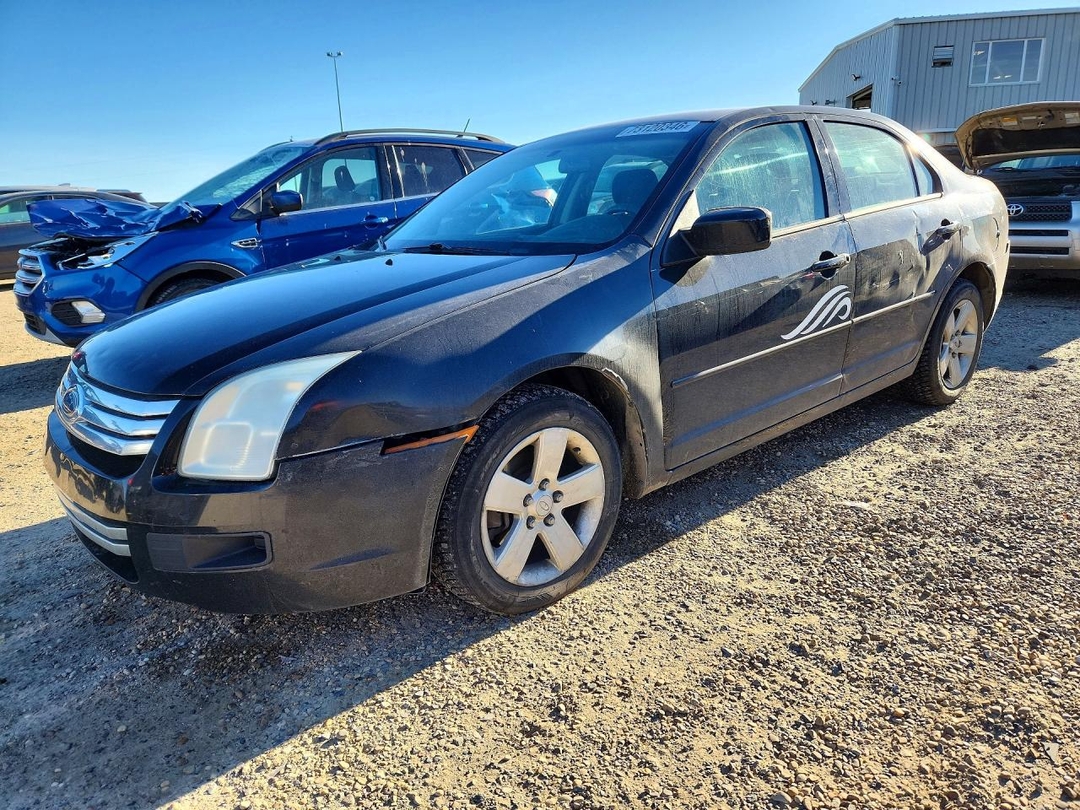 Vue de 2006 FORD FUSION SE, angle 1