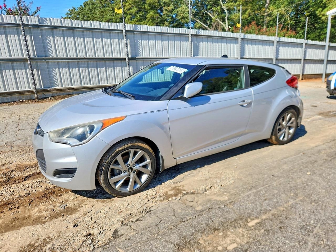 منظر 2016 HYUNDAI VELOSTER BASE، زاوية 1