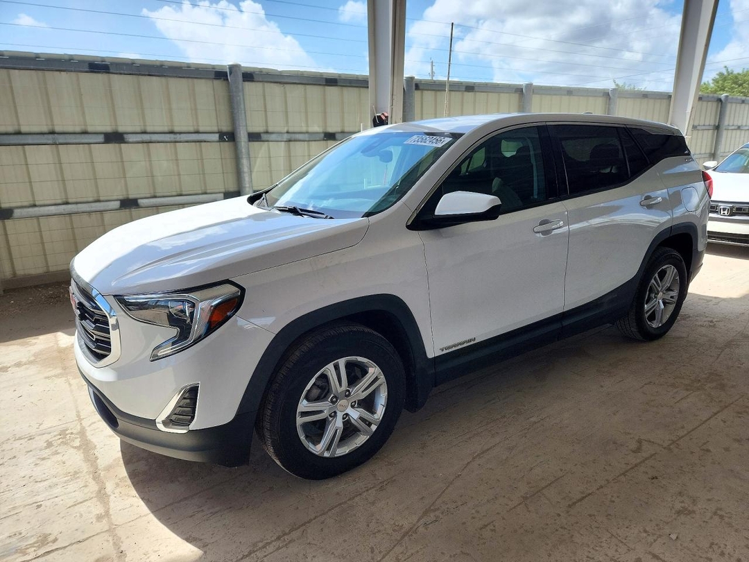 Вид 2020 GMC TERRAIN SLE, угол 1