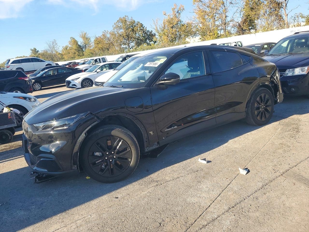 Vue de 2025 FORD MUSTANG MACH-E SELECT, angle 1
