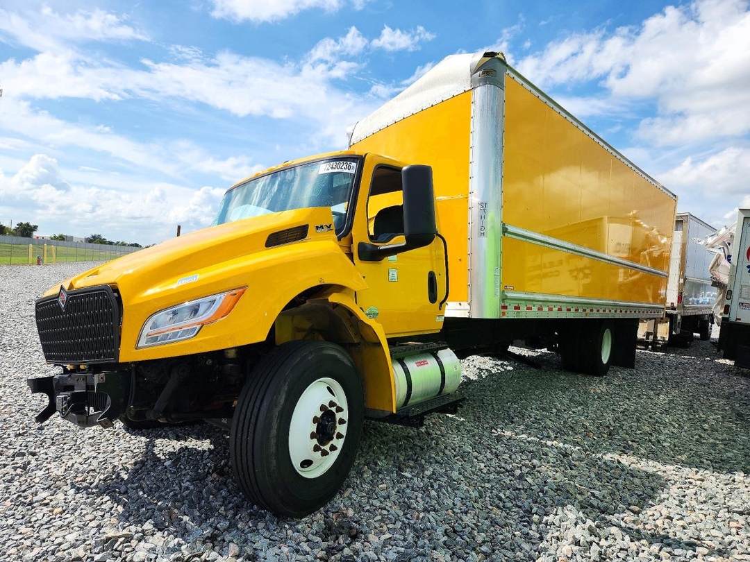 Vista de 2024 INTERNATIONAL MV607 BOX TRUCK, ángulo 1