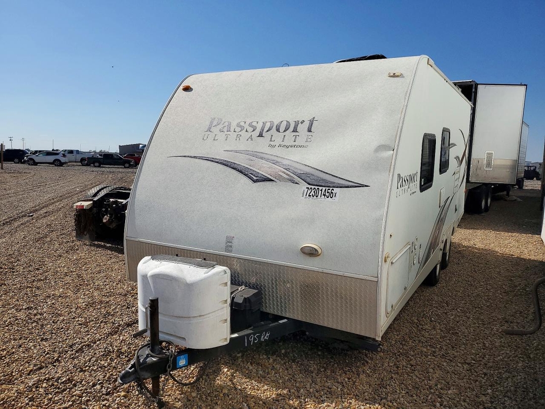 Vue de 2012 KEYSTONE PASSPORT CAMPER, angle 1