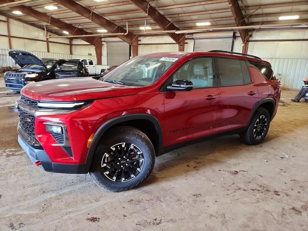 منظر 2025 CHEVROLET TRAVERSE Z71، زاوية 1