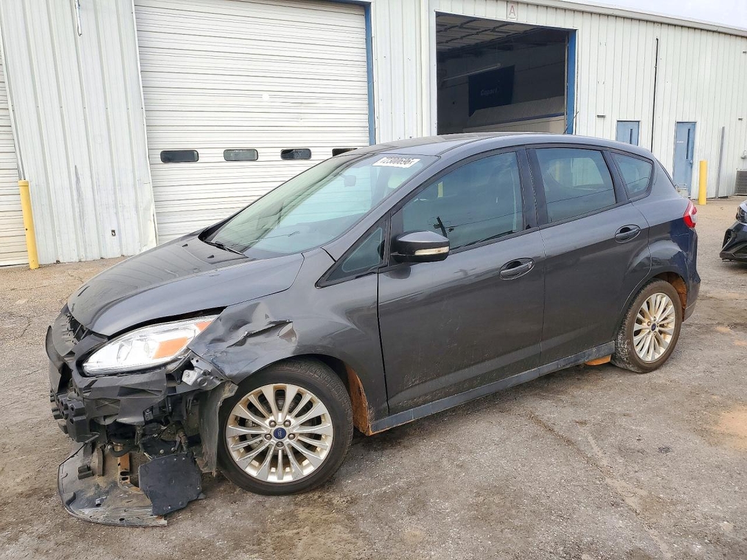 Vue de 2017 FORD C-MAX SE, angle 1