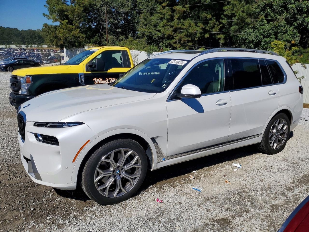 Вид 2023 BMW X7 XDRIVE40I, угол 1