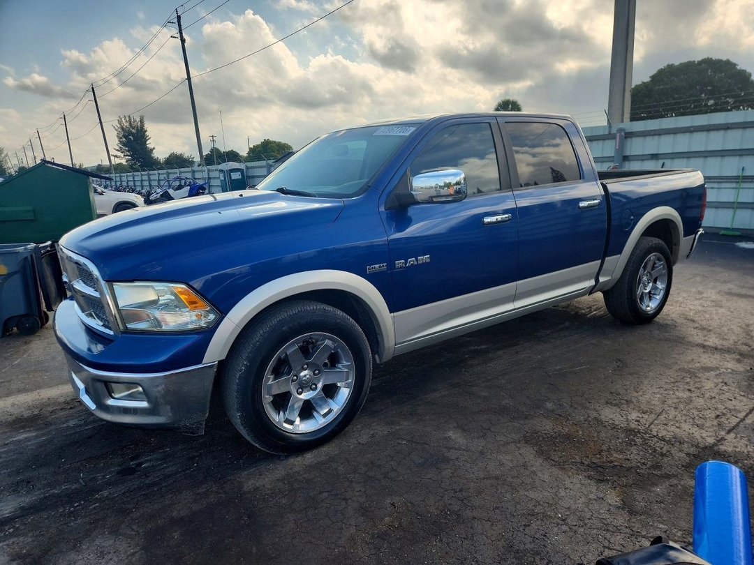Вид 2010 DODGE RAM 1500, угол 1