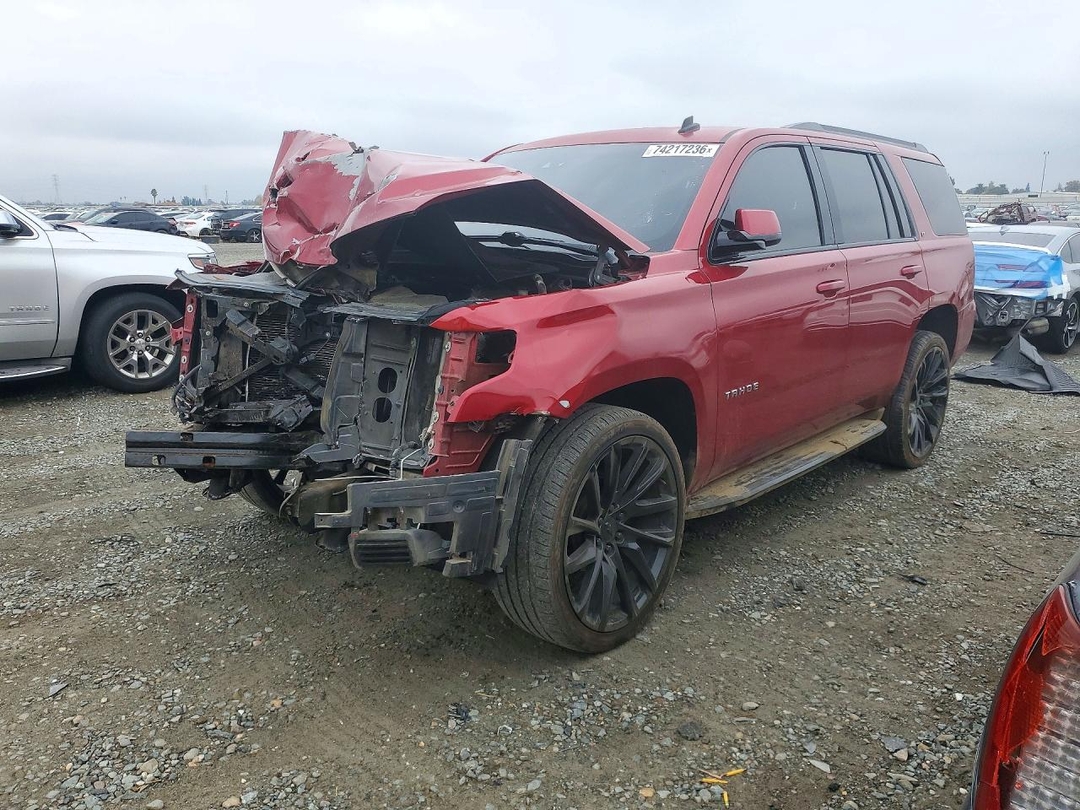 Vedere 2015 CHEVROLET TAHOE C1500 LT, unghi 1