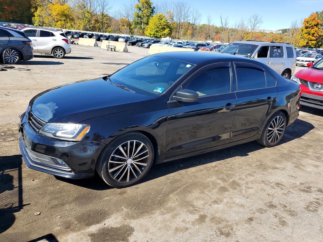 Vue de 2016 VOLKSWAGEN JETTA SPORT, angle 1