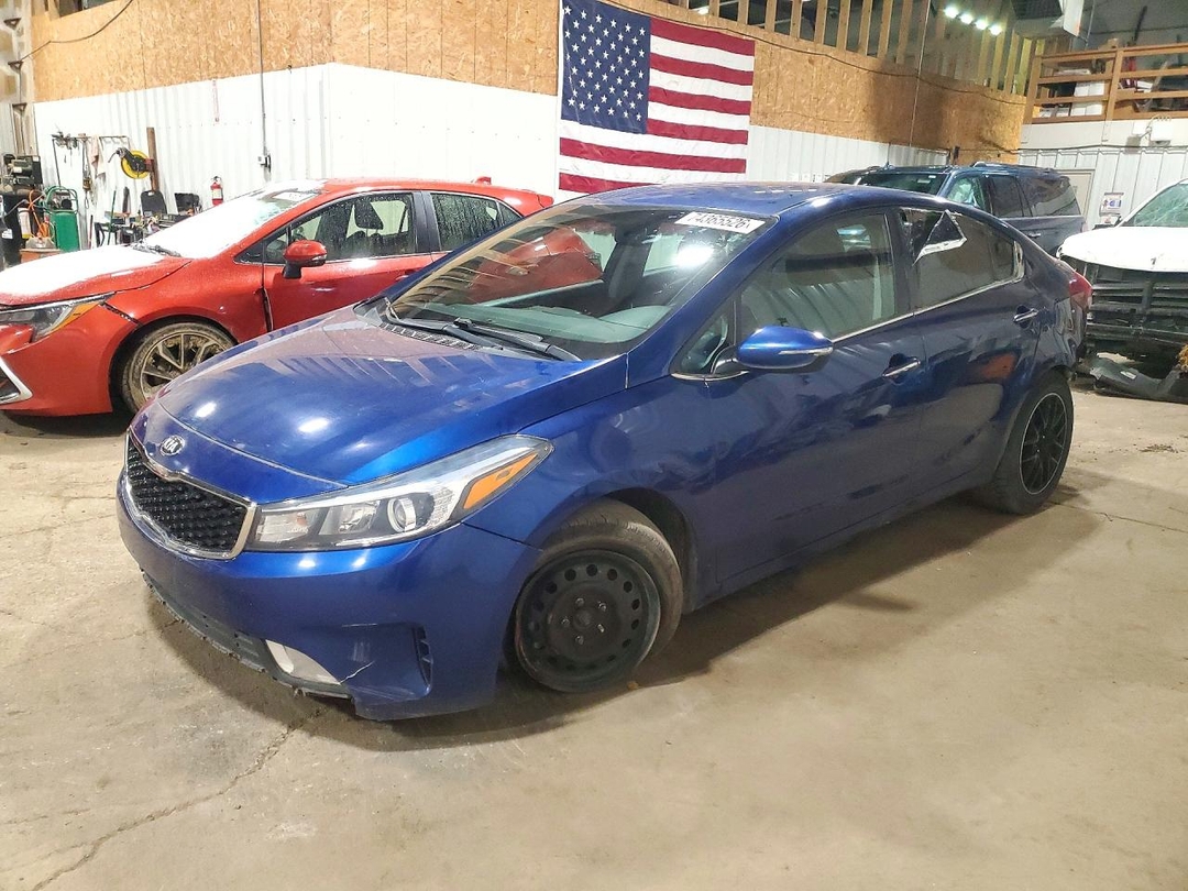 Vue de 2018 KIA FORTE EX, angle 1