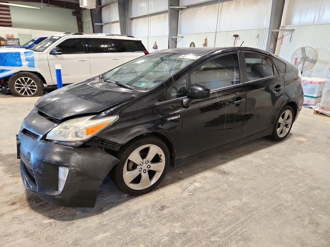 Vista de 2013 TOYOTA PRIUS PERSONA SERIES SE, ángulo 1