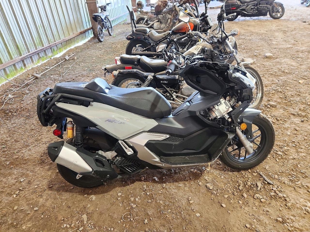 Vue de 2026 HONDA ADV160 A, angle 1