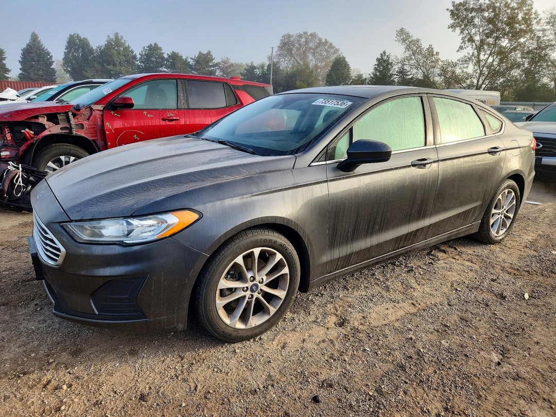 Вид 2019 FORD FUSION SE, угол 1