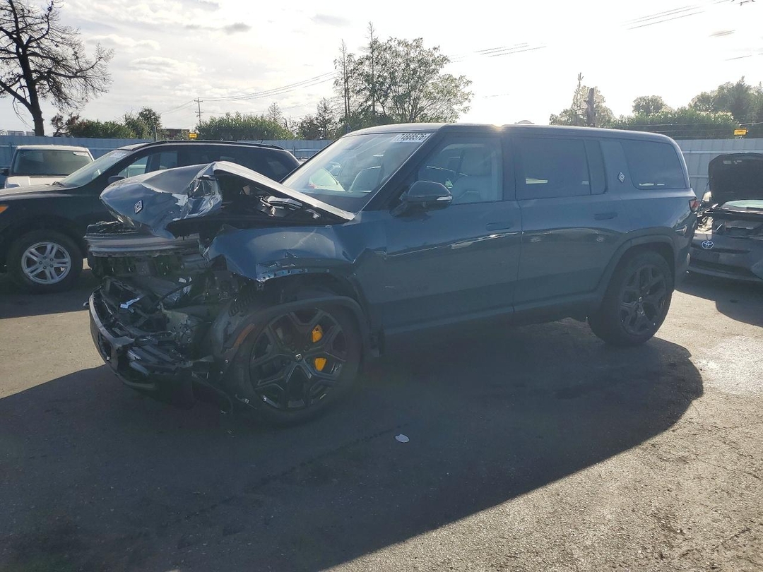 Vue de 2026 RIVIAN R1S PREMIUM, angle 1