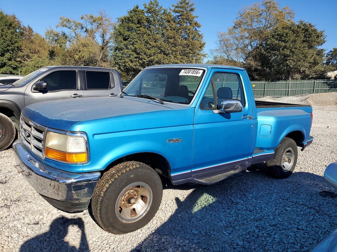 Vue de 1994 FORD F150, angle 1