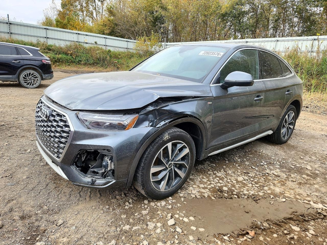 Вид 2022 AUDI Q5 SPORTBACK PRM PLS 45, угол 1