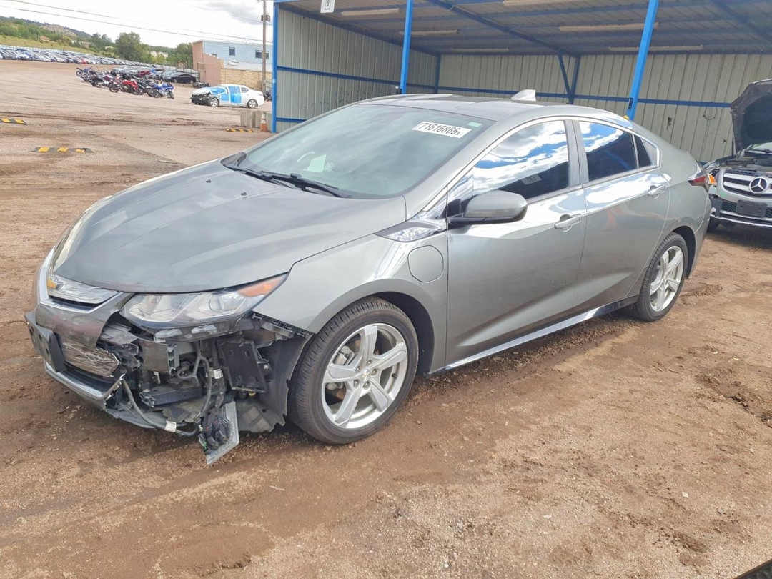 Vista de 2017 CHEVROLET VOLT LT, ángulo 1