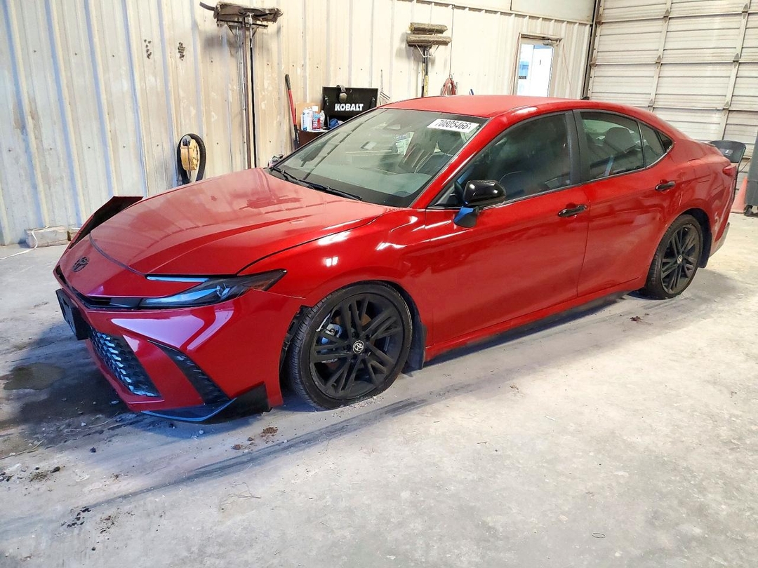 منظر 2026 TOYOTA CAMRY NIGHTSHADE، زاوية 1