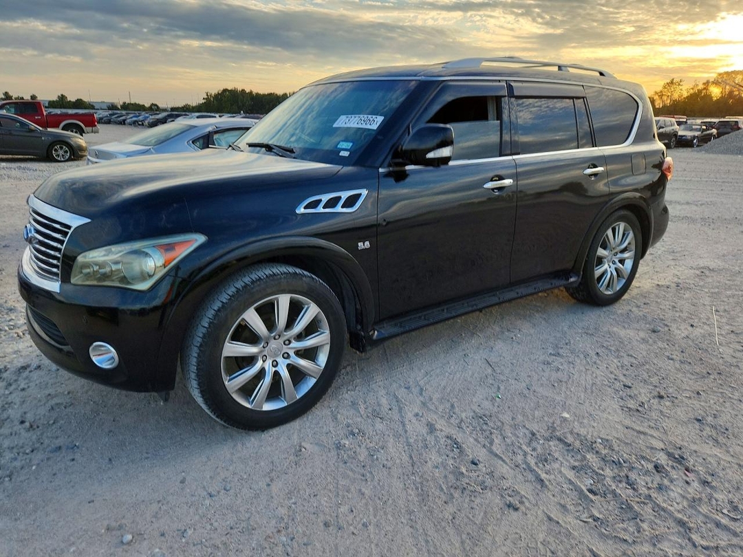 منظر 2014 INFINITI QX80 BASE، زاوية 1