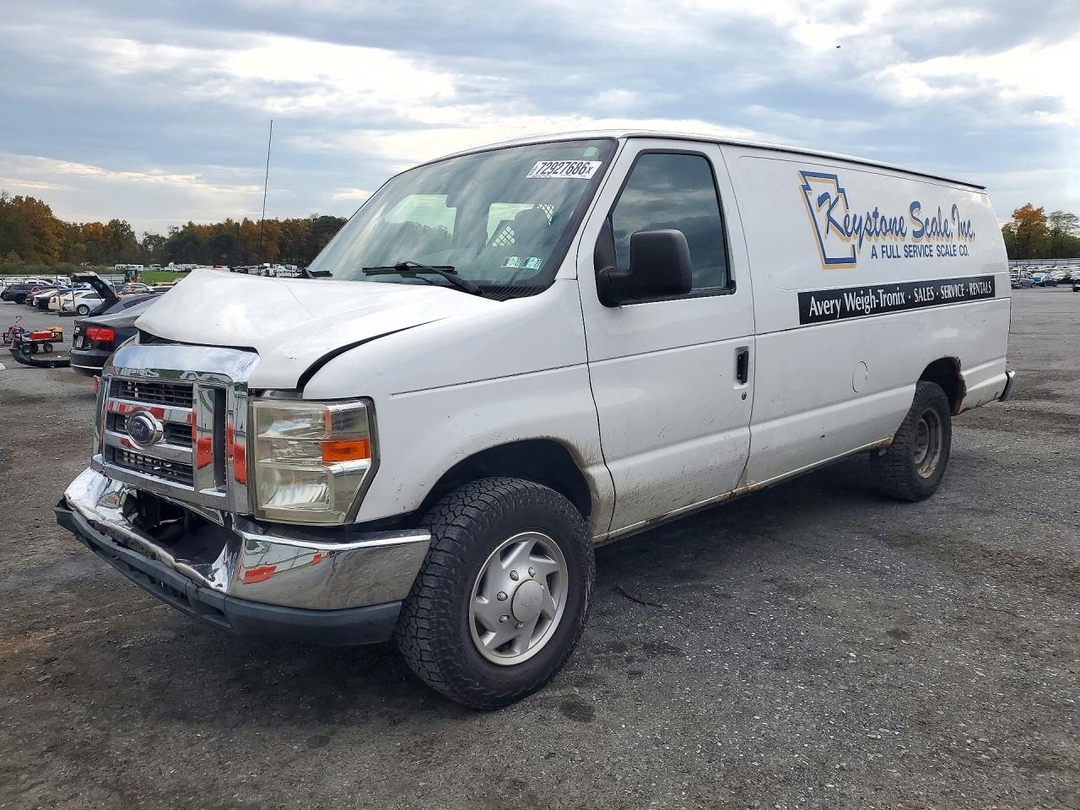 Vista de 2012 FORD ECONOLINE E250 VAN, ángulo 1