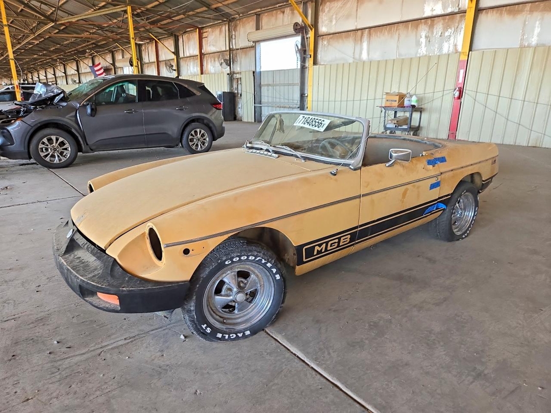 منظر 1977 MG MGB، زاوية 1