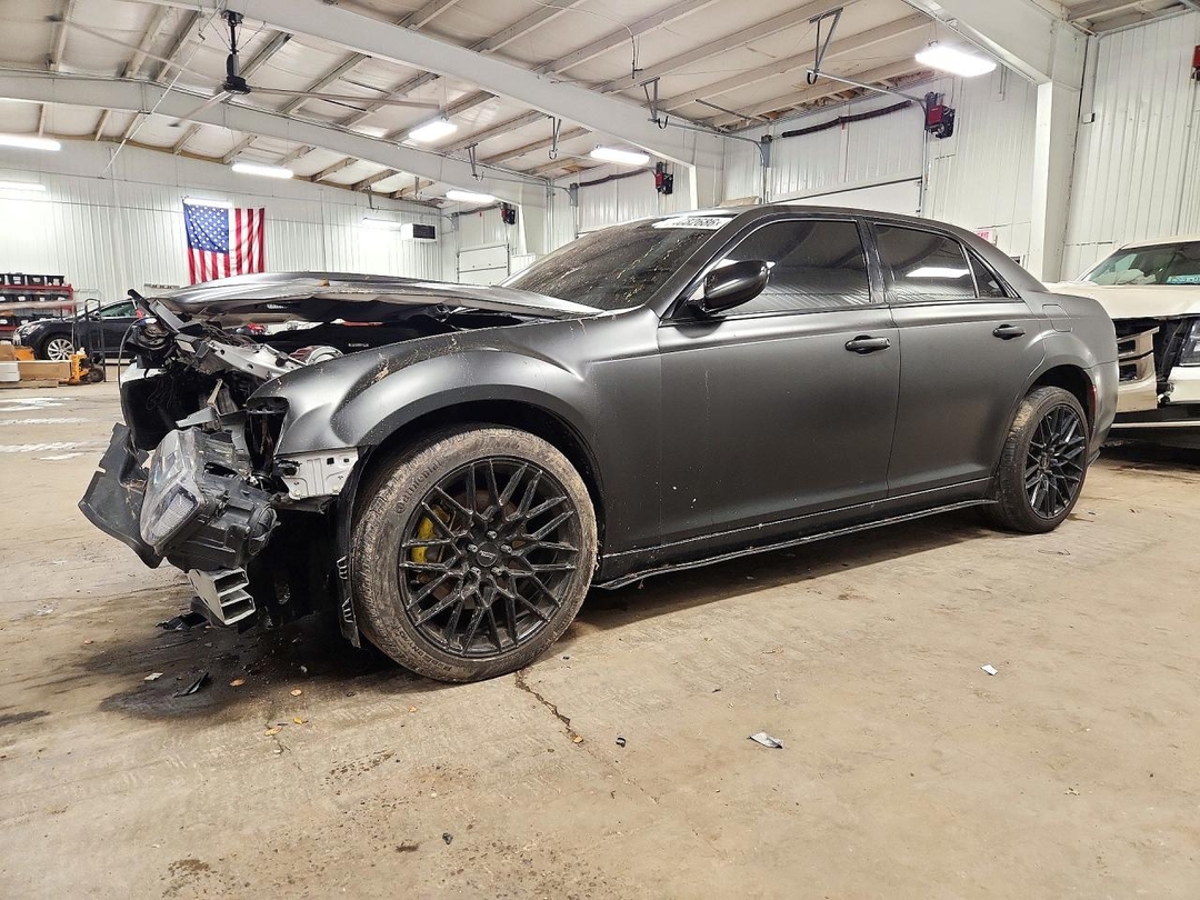 Вид 2015 CHRYSLER 300 S, угол 1