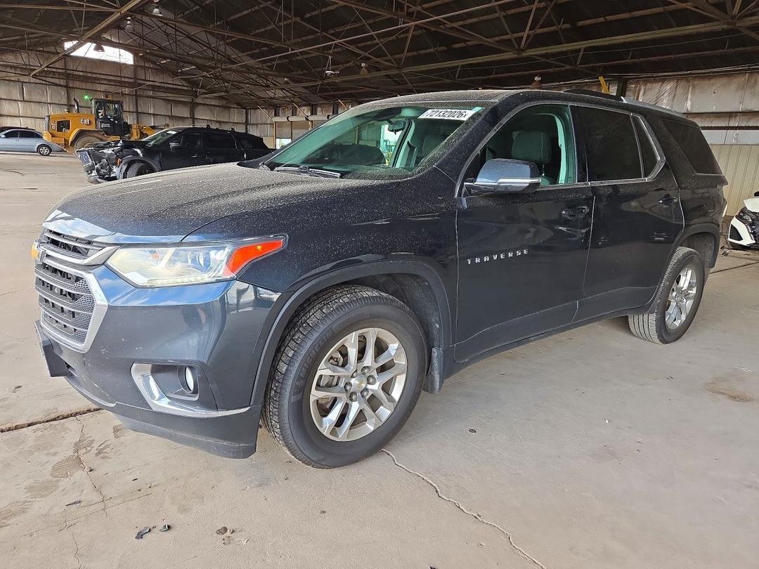 Vue de 2018 CHEVROLET TRAVERSE LT, angle 1